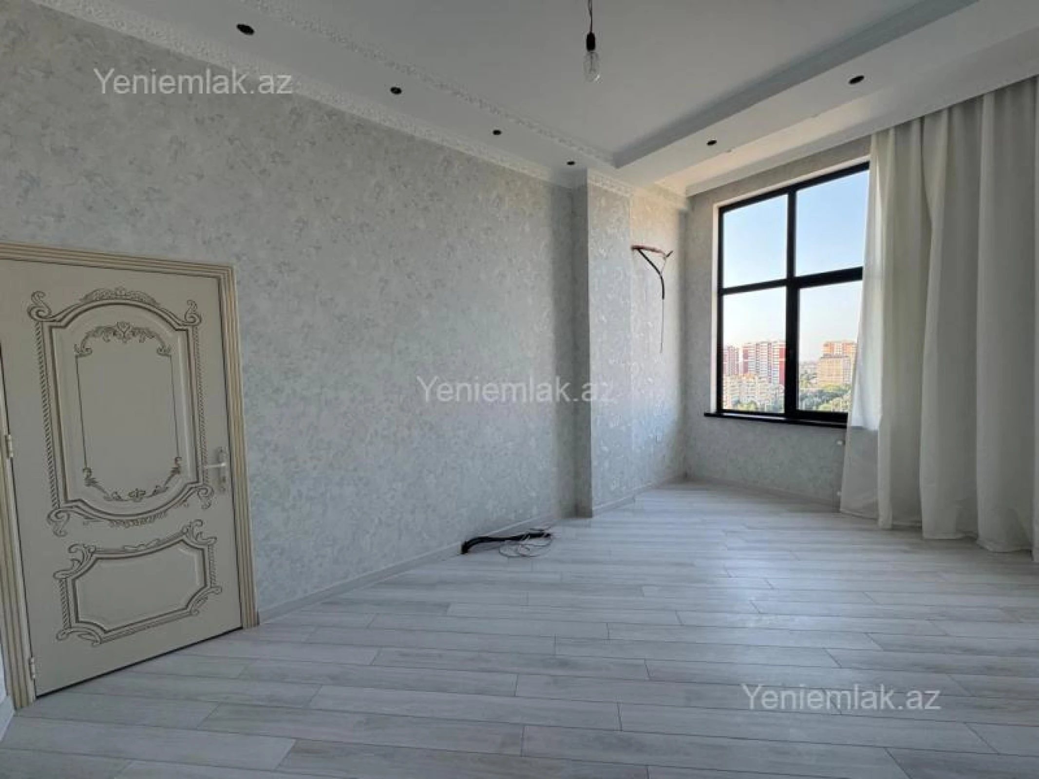 Satılır 2 otaqlı yeni tikili 82 m²