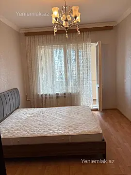 Satılır 2 otaqlı köhnə tikili 70 m²
