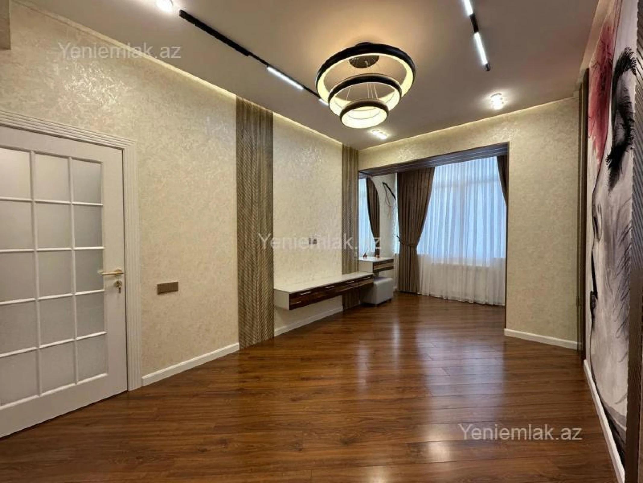 Satılır 2 otaqlı yeni tikili 84 m²