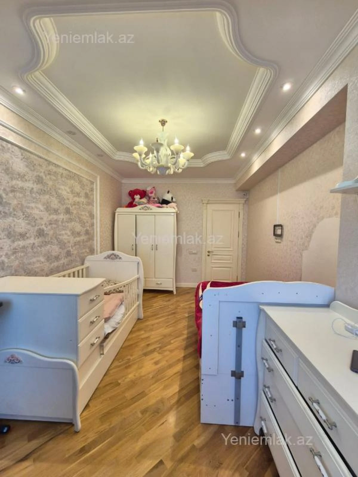 Satılır 3 otaqlı yeni tikili 144 m²