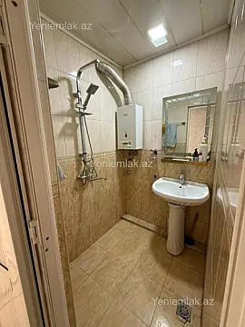 Satılır 3 otaqlı köhnə tikili 50 m²