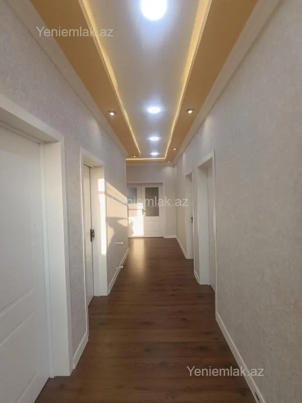 Satılır 4 otaqlı həyət evi 140 m²