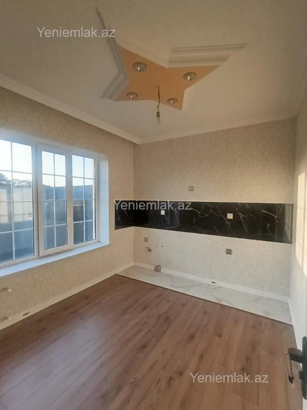 Satılır 4 otaqlı həyət evi 140 m²