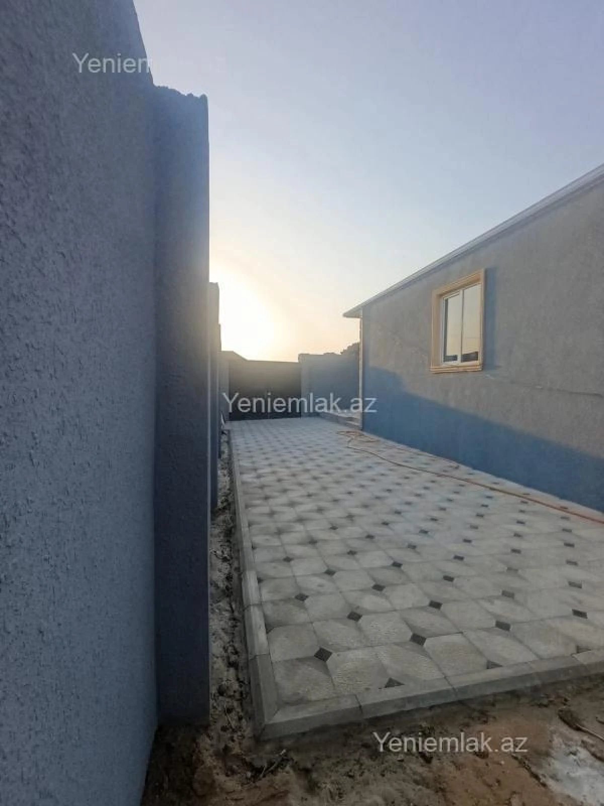 Satılır 4 otaqlı həyət evi 140 m²