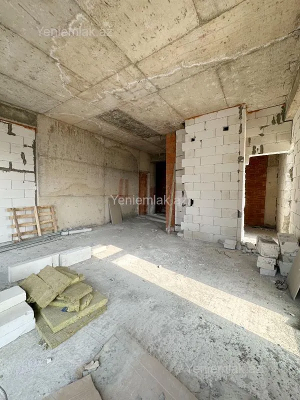 Satılır 3 otaqlı yeni tikili 108 m²