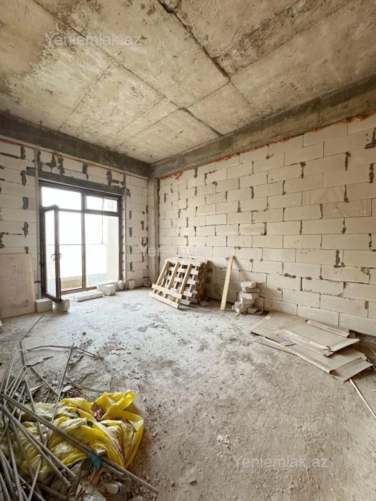 Satılır 3 otaqlı yeni tikili 108 m²