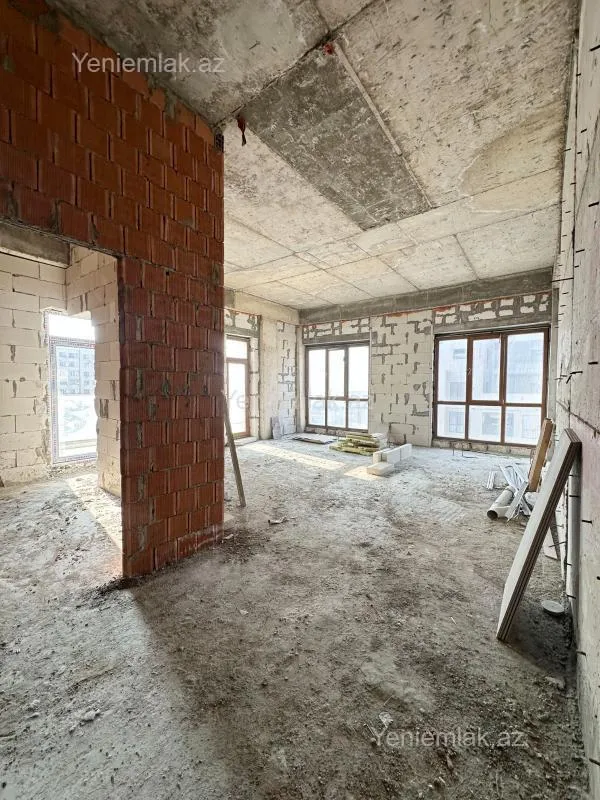 Satılır 3 otaqlı yeni tikili 108 m²