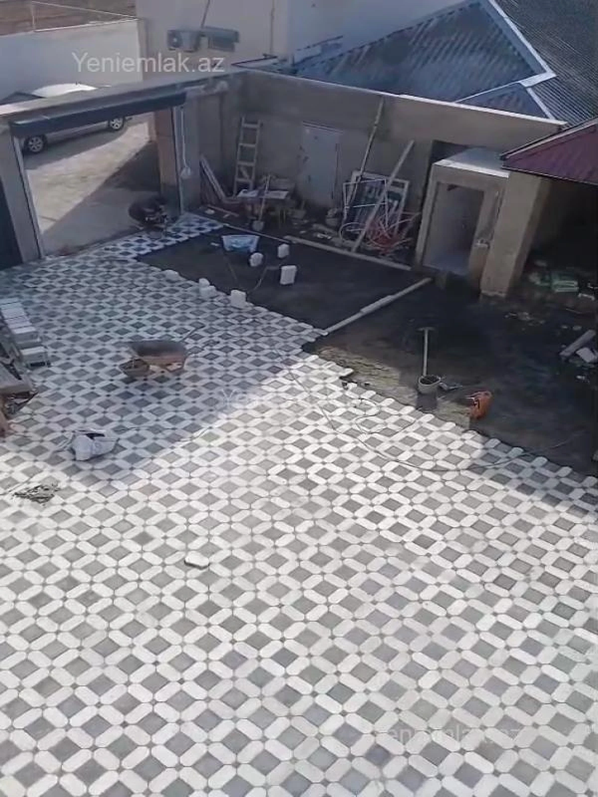 Satılır 6 otaqlı həyət evi 300 m²