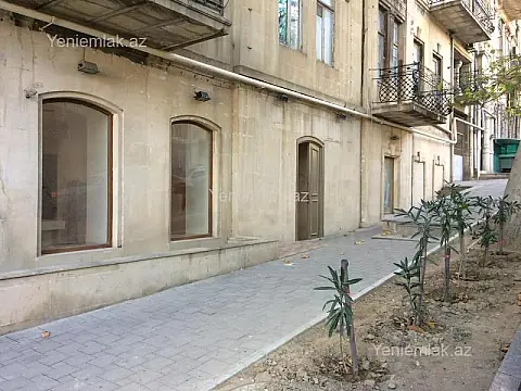 Satılır 1 otaqlı obyekt 160 m² — Bakı, Səbail 1 otaq 160.00 m²