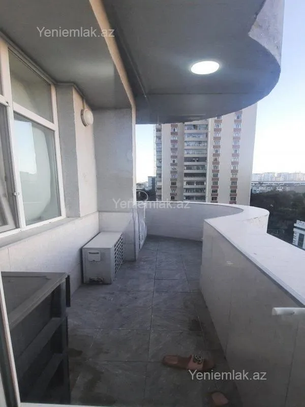 Satılır 3 otaqlı yeni tikili 143 m²