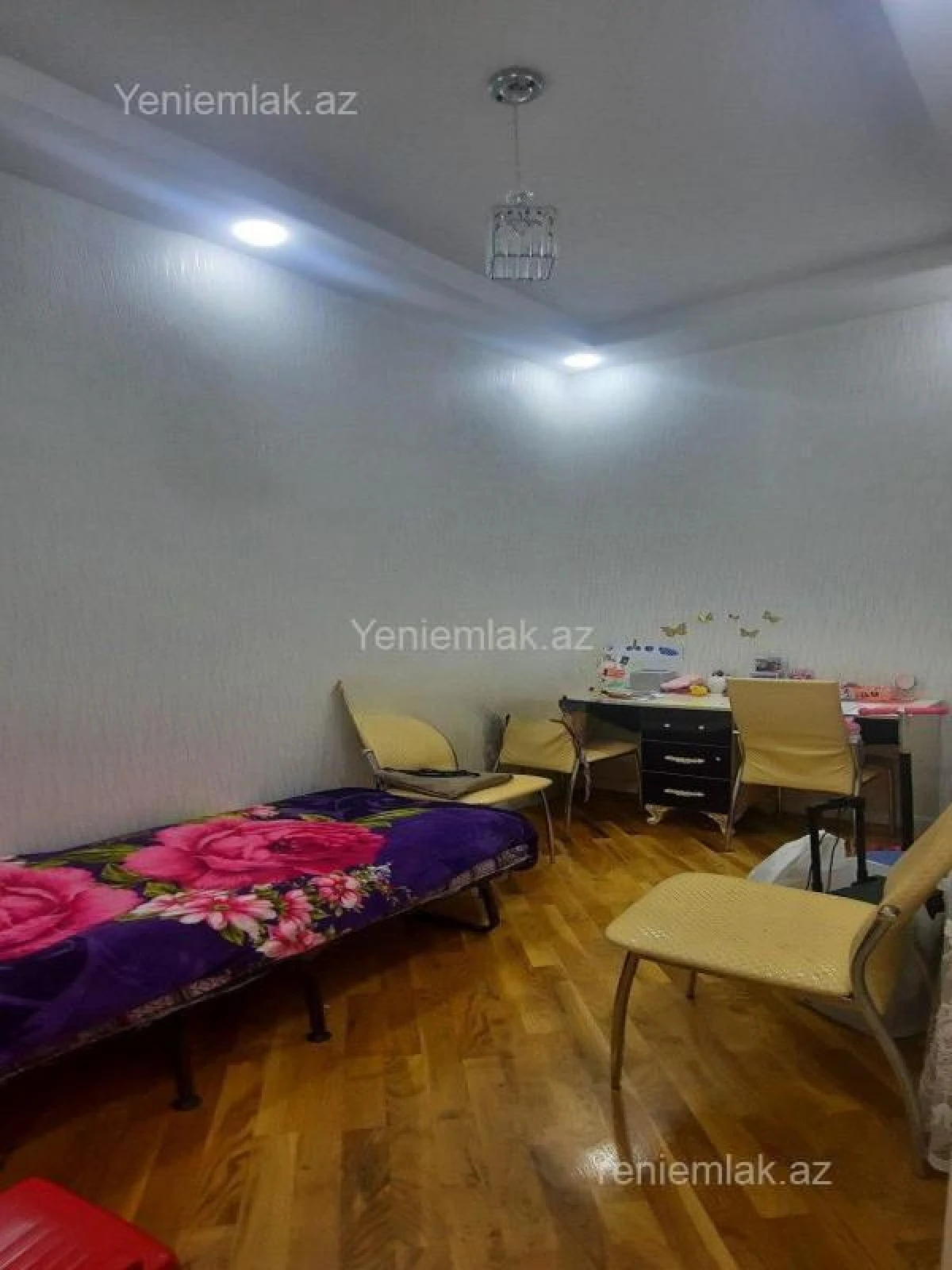 Satılır 3 otaqlı yeni tikili 143 m²