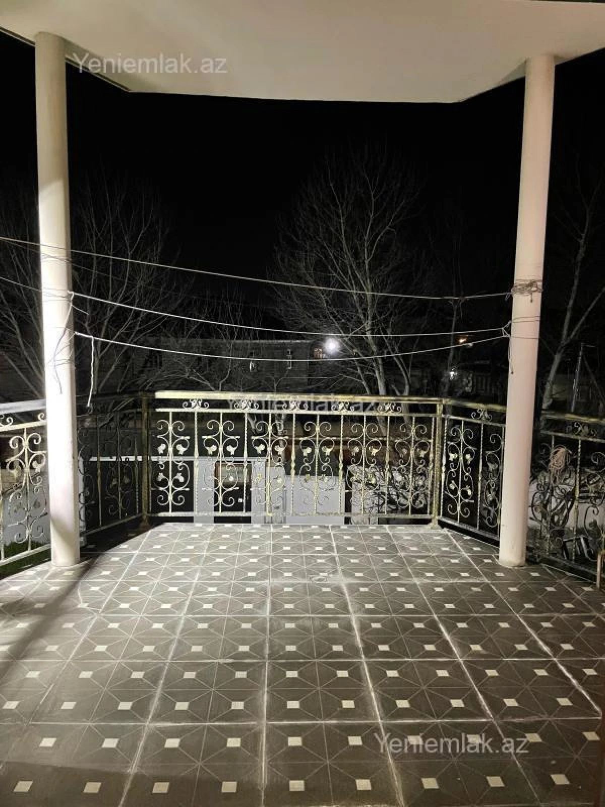 Satılır 6 otaqlı həyət evi 450 m²