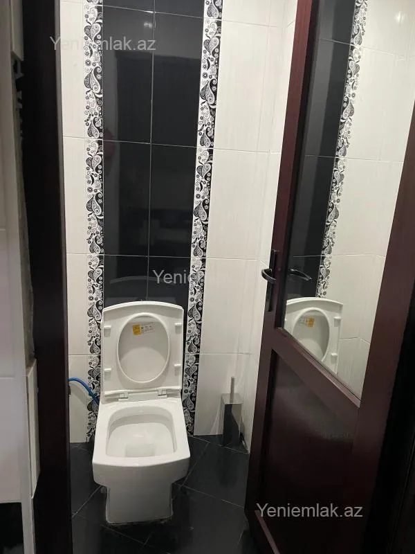 Satılır 6 otaqlı həyət evi 450 m²