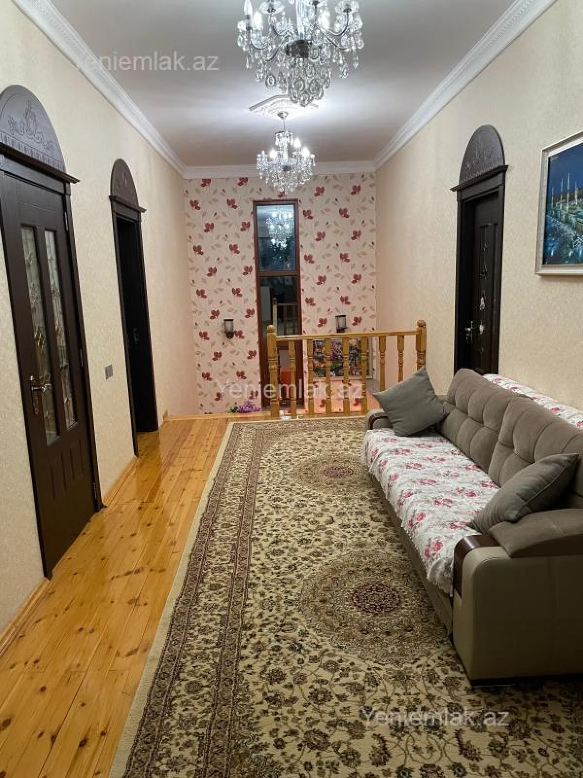 Satılır 6 otaqlı həyət evi 450 m²