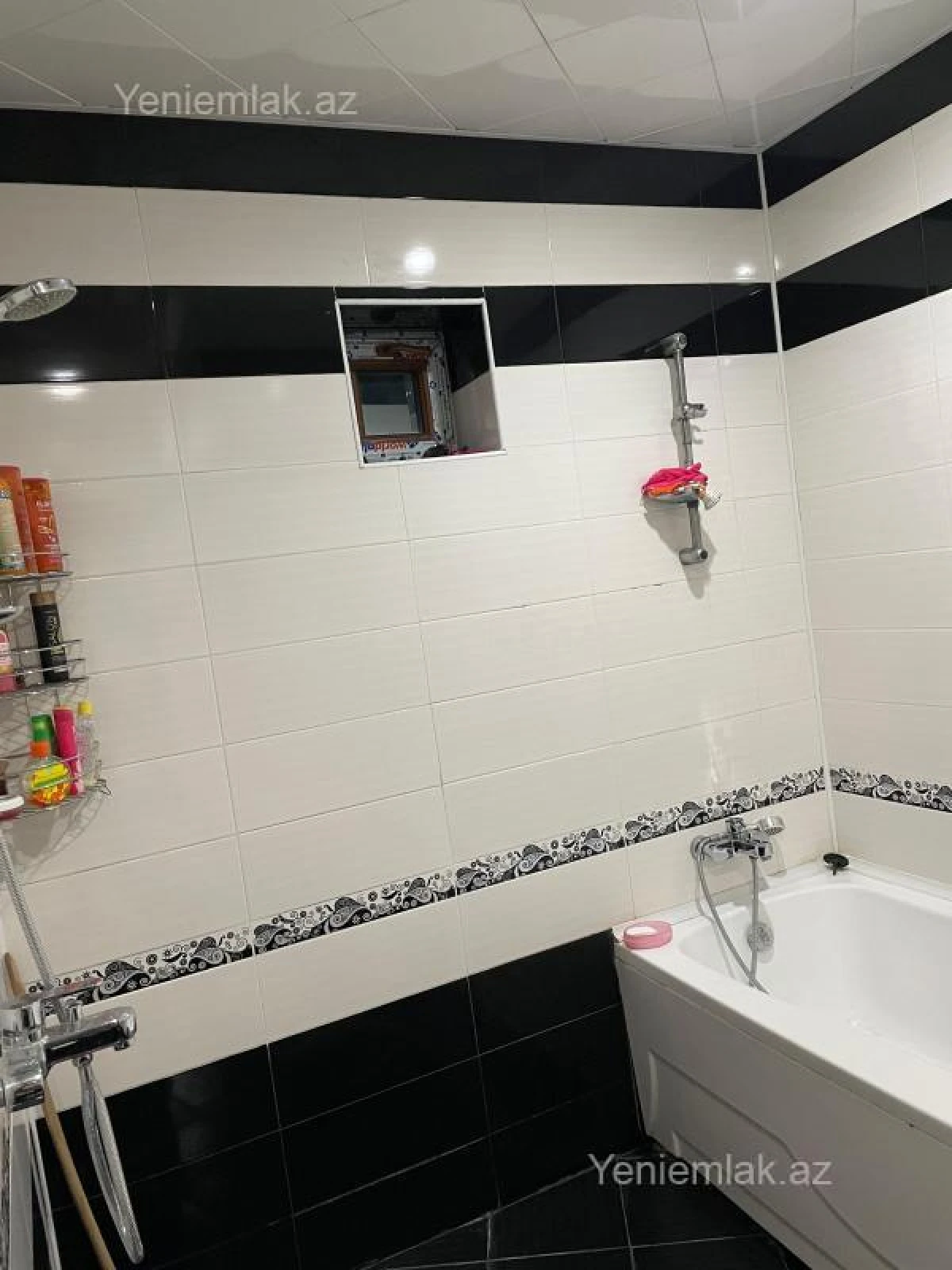 Satılır 6 otaqlı həyət evi 450 m²