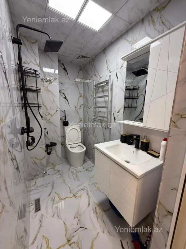 Satılır 2 otaqlı köhnə tikili 44 m²