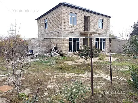 Satılır 5 otaqlı həyət evi 200 m²