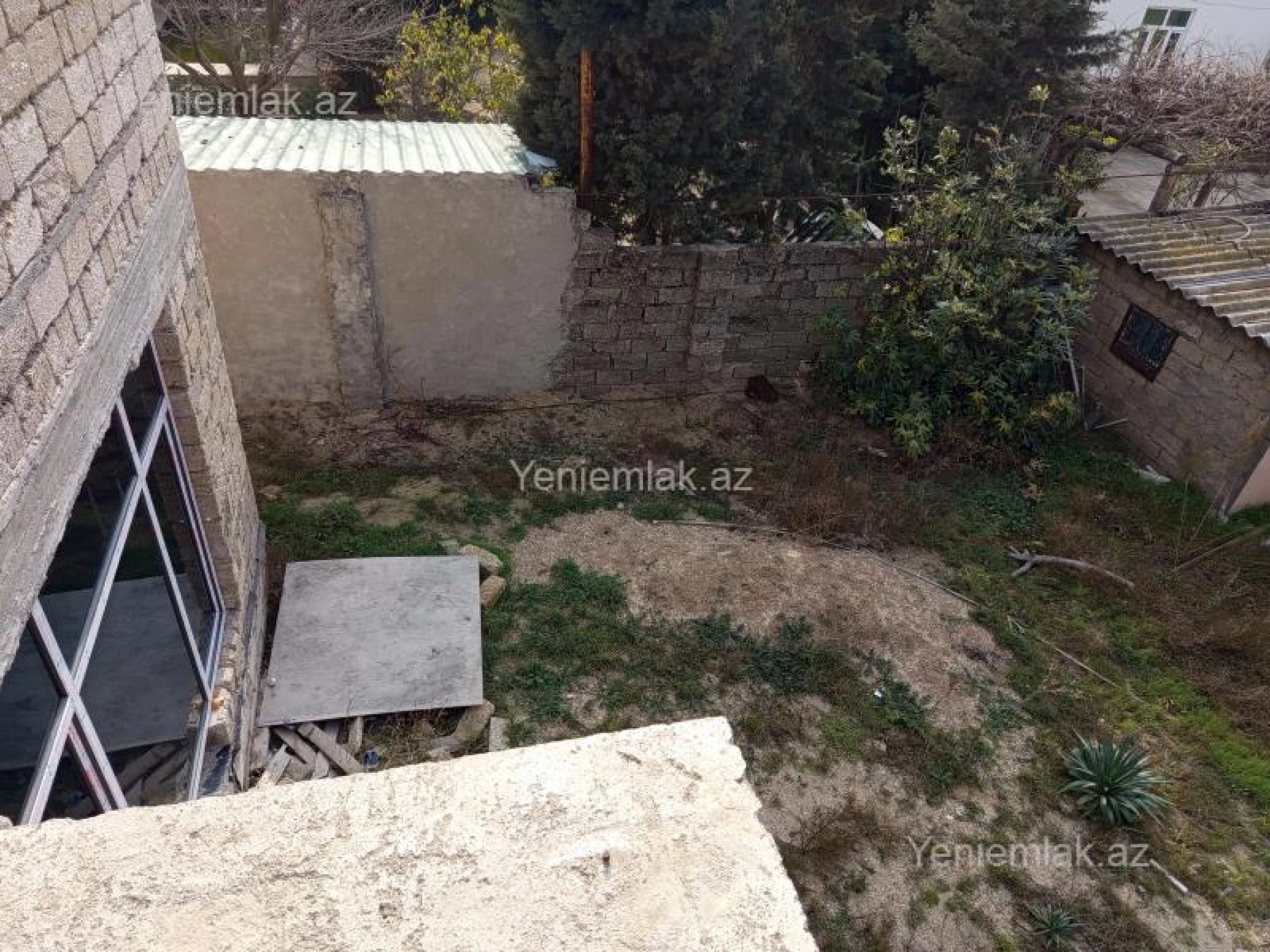 Satılır 5 otaqlı həyət evi 200 m²