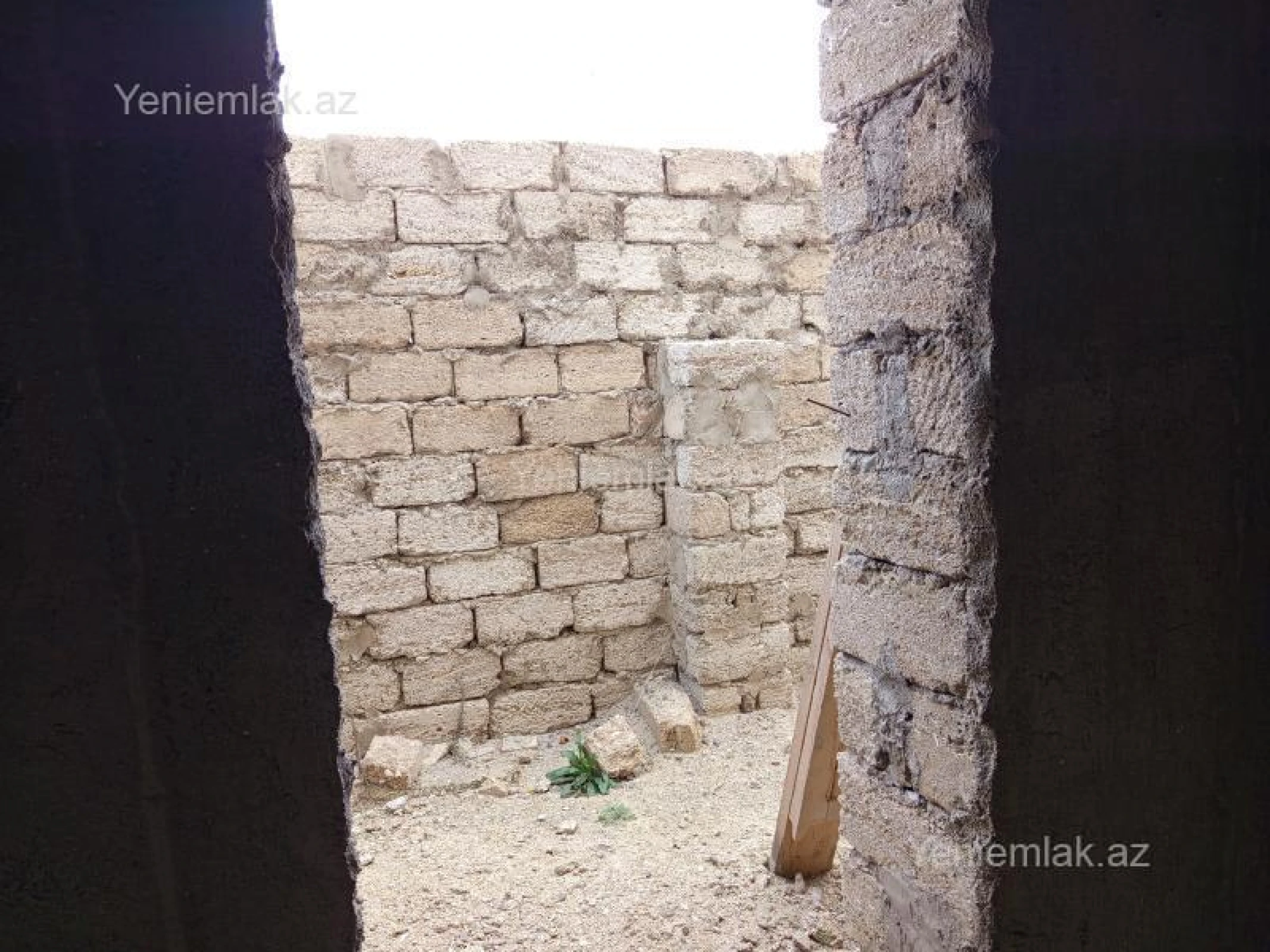 Satılır 5 otaqlı həyət evi 200 m²