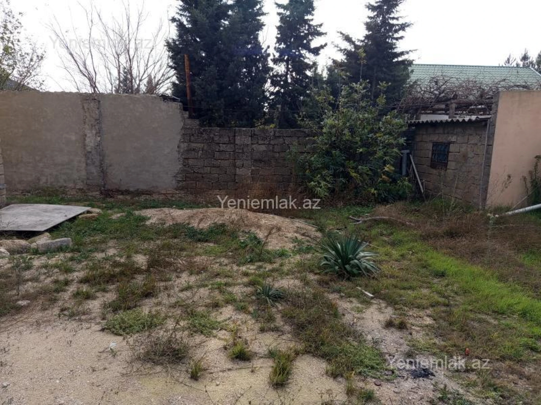 Satılır 5 otaqlı həyət evi 200 m²
