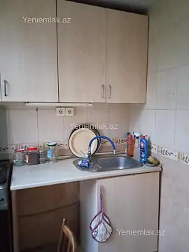 Satılır 2 otaqlı köhnə tikili 46 m²