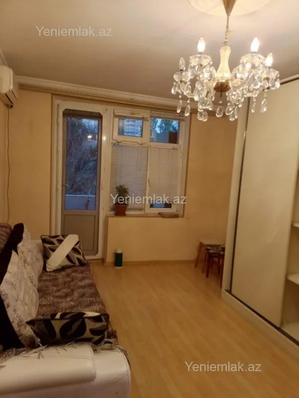 Satılır 2 otaqlı köhnə tikili 46 m²