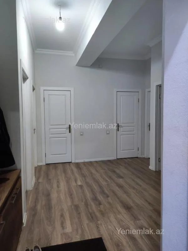 Satılır 4 otaqlı yeni tikili 110 m²