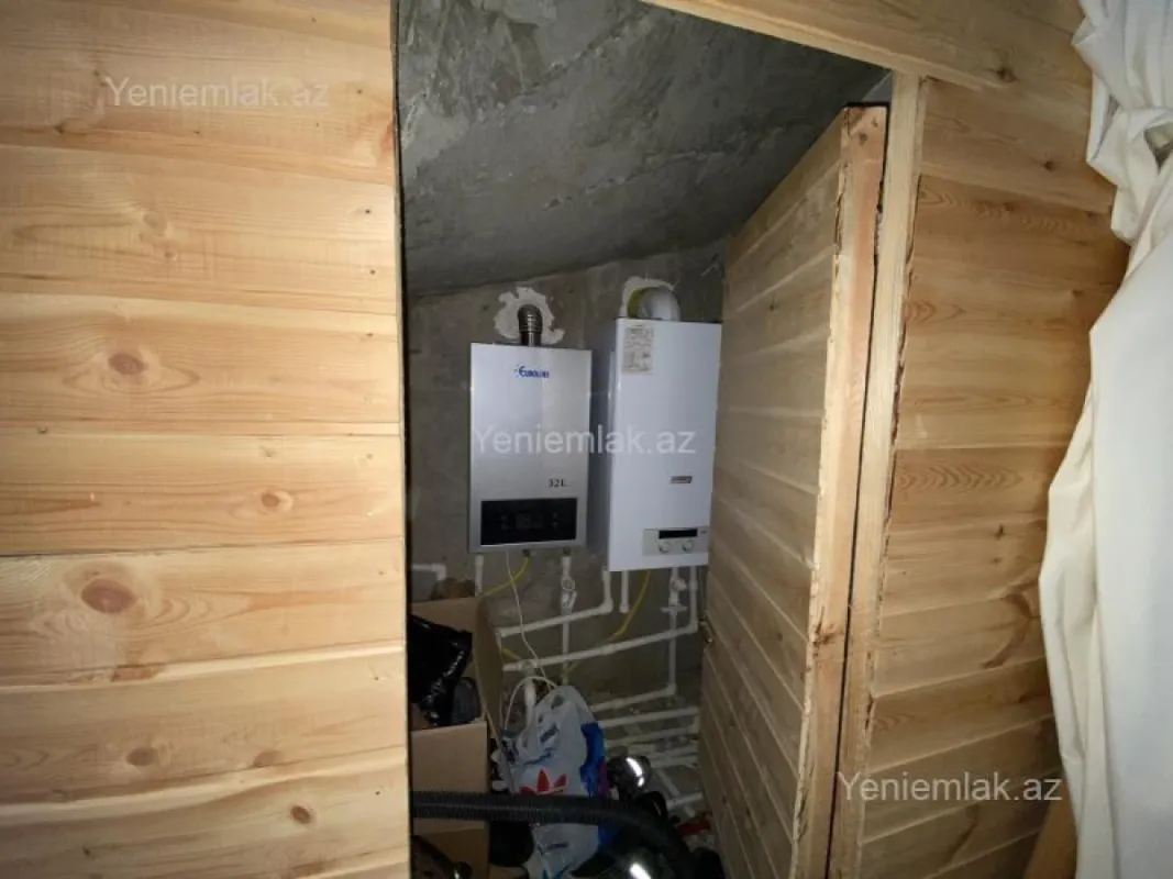 Satılır 5 otaqlı həyət evi 170 m²