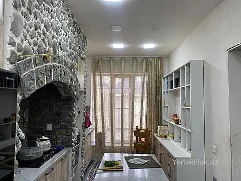 Satılır 5 otaqlı həyət evi 170 m²