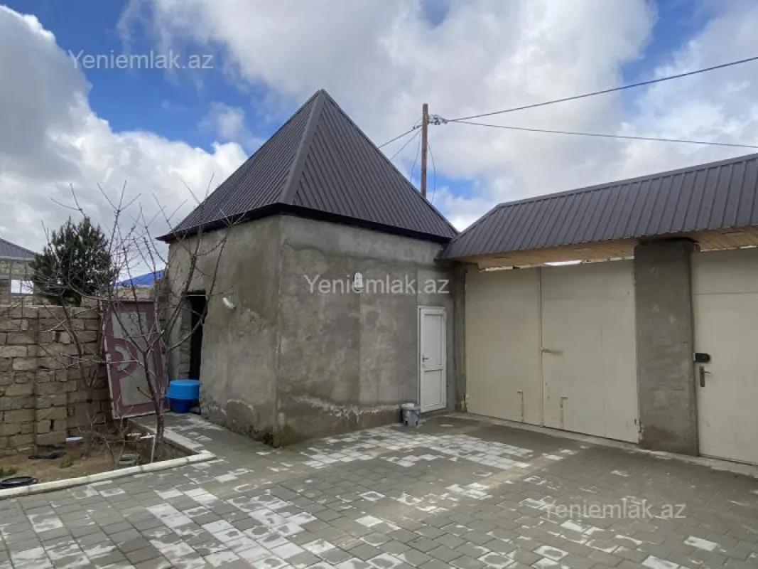 Satılır 5 otaqlı həyət evi 170 m²