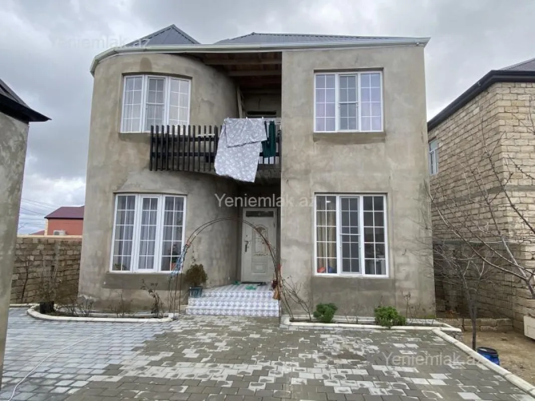 Satılır 5 otaqlı həyət evi 170 m²