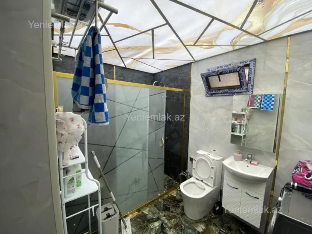 Satılır 5 otaqlı həyət evi 170 m²