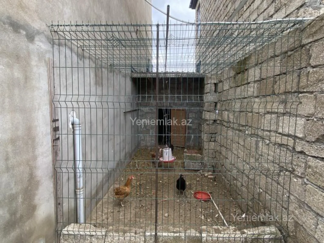 Satılır 5 otaqlı həyət evi 170 m²