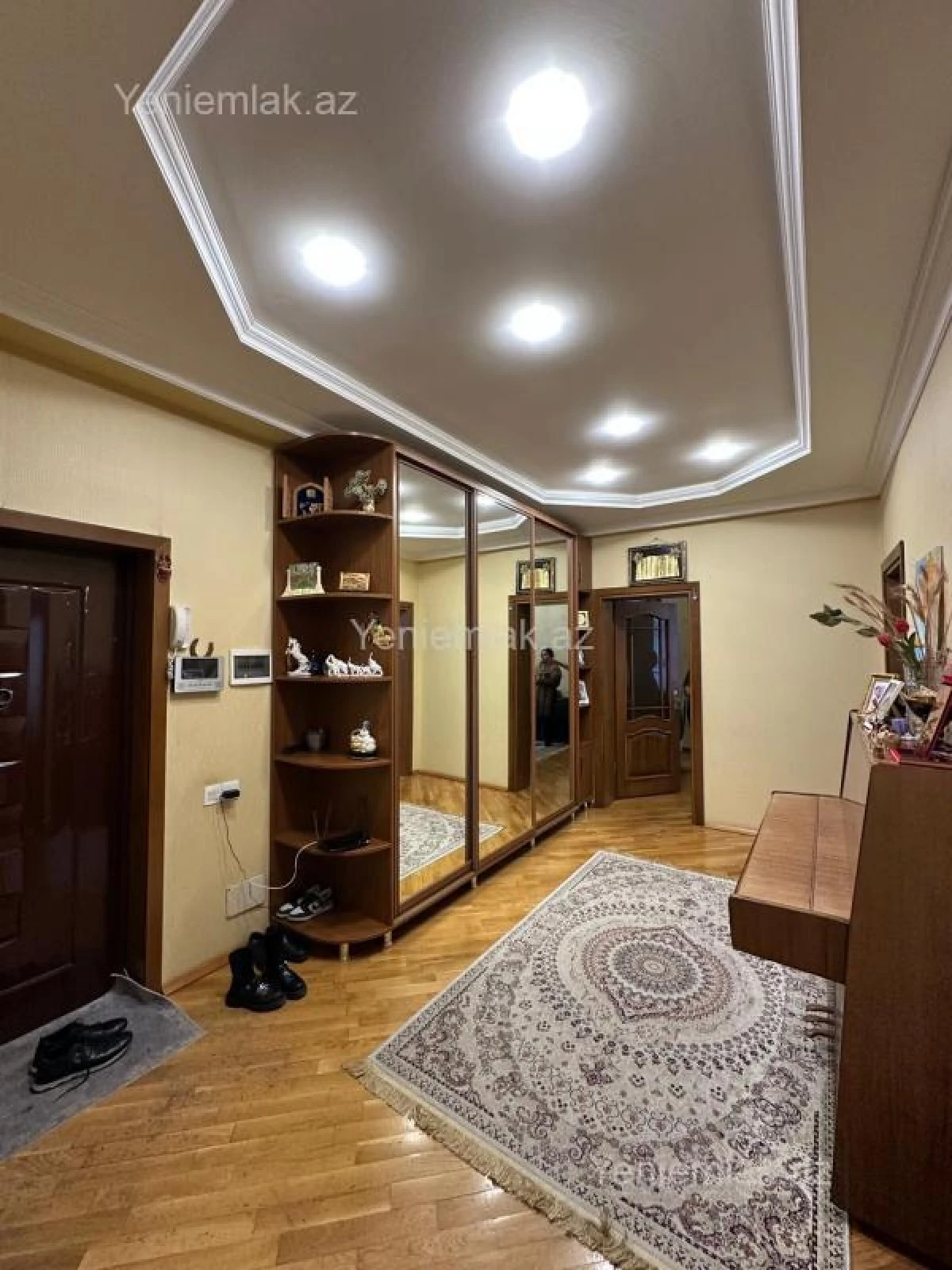 Satılır 3 otaqlı yeni tikili 90 m²