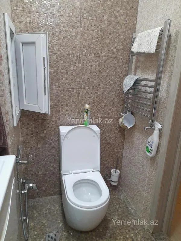 Satılır 2 otaqlı köhnə tikili 50 m²