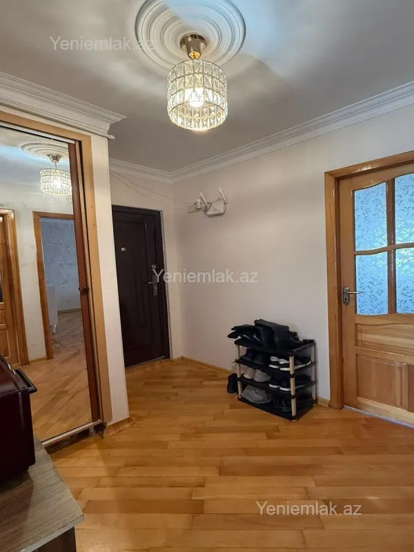 Satılır 3 otaqlı köhnə tikili 70 m²