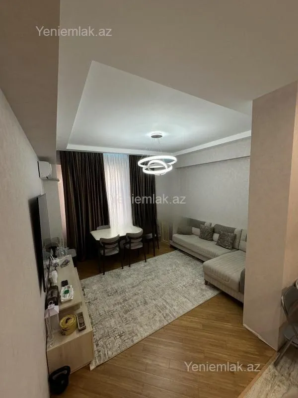 Satılır 3 otaqlı yeni tikili 90 m²