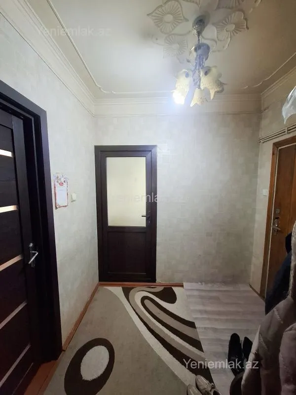 Satılır 2 otaqlı köhnə tikili 57 m²