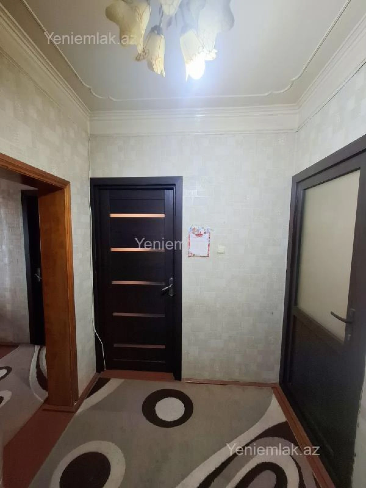 Satılır 2 otaqlı köhnə tikili 57 m²