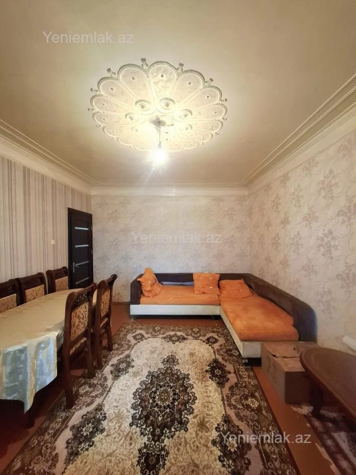 Satılır 2 otaqlı köhnə tikili 57 m²