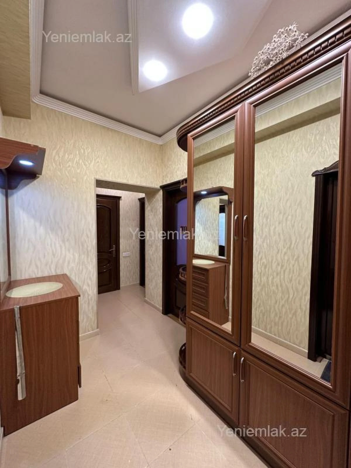 Satılır 1 otaqlı yeni tikili 60 m²