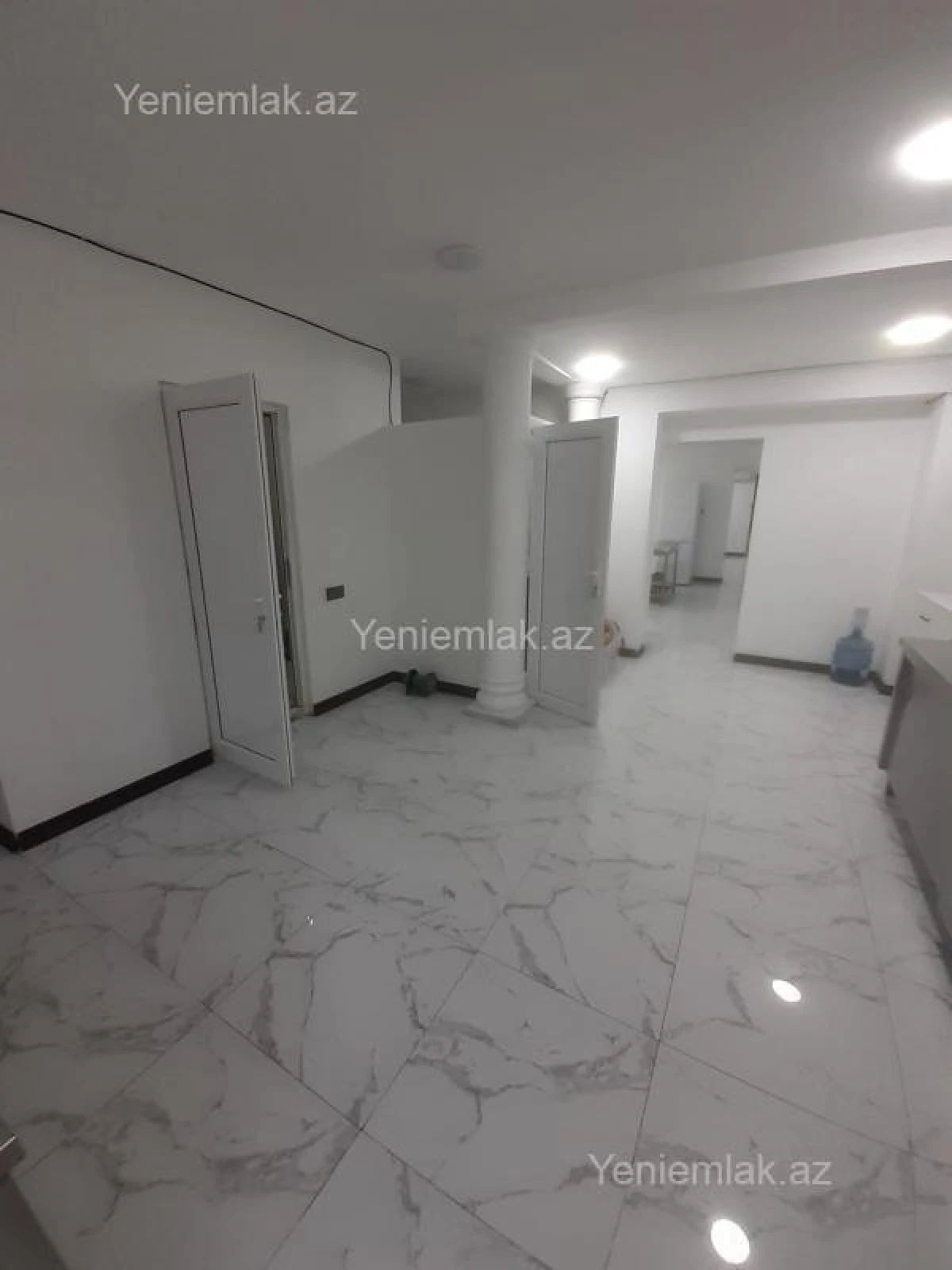 Satılır 6 otaqlı obyekt 200 m²
