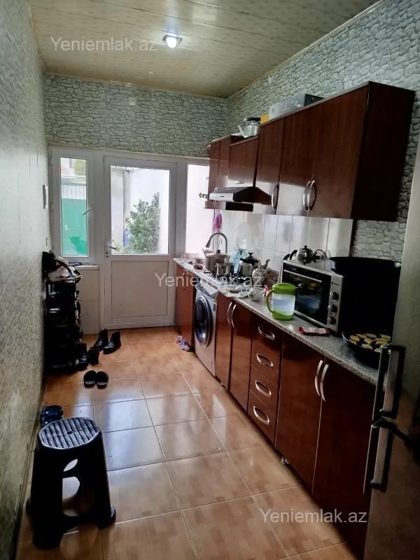 Satılır 5 otaqlı həyət evi 130 m²