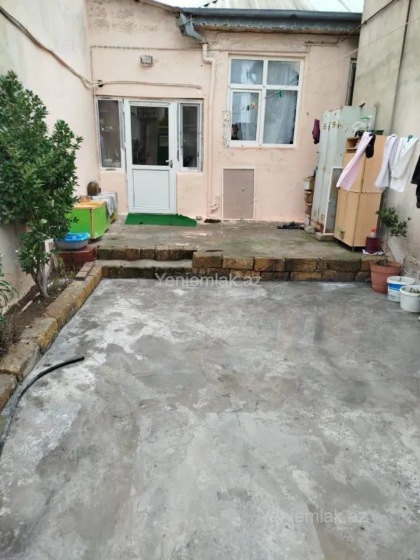 Satılır 5 otaqlı həyət evi 130 m²