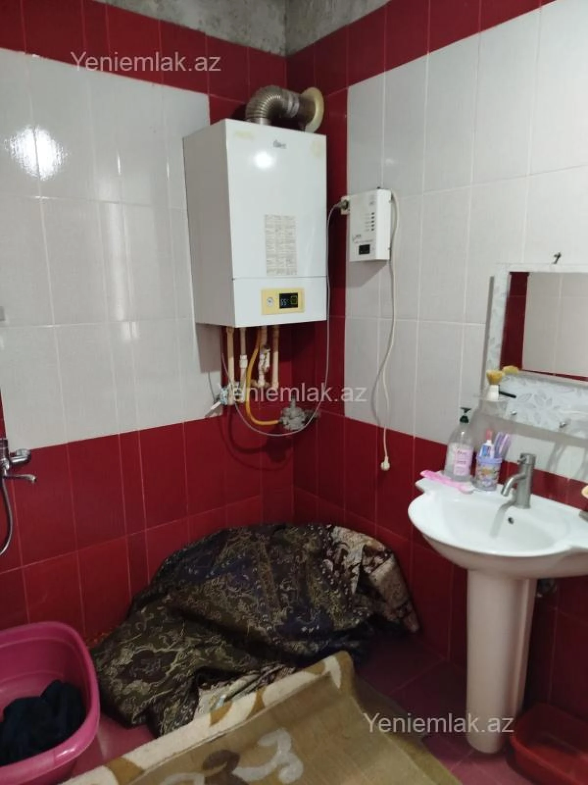 Satılır 5 otaqlı həyət evi 130 m²