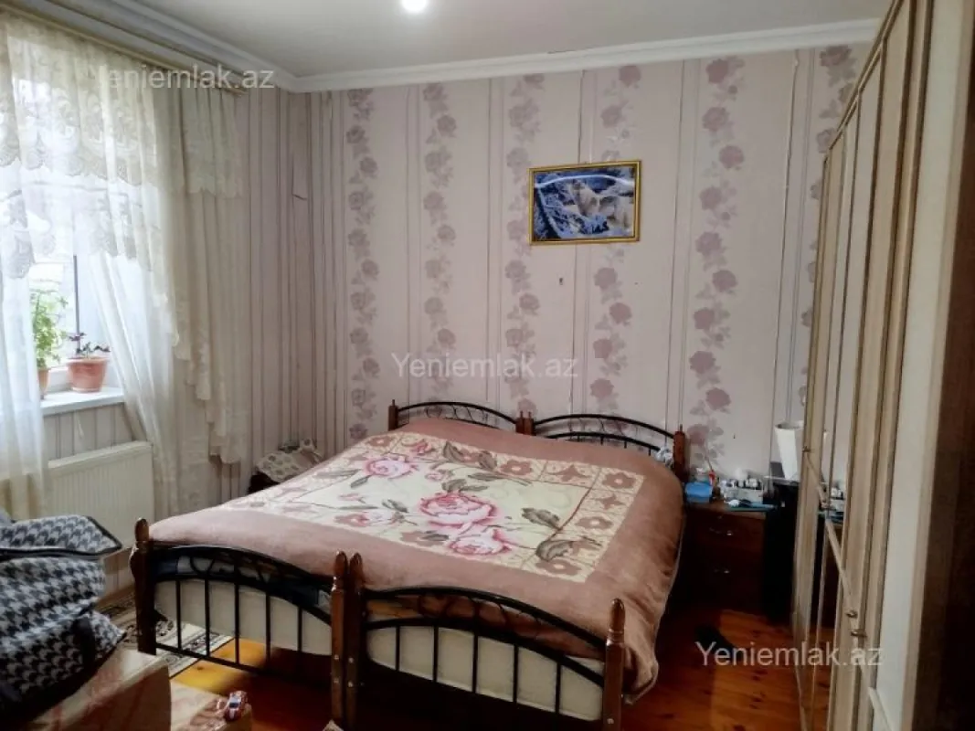 Satılır 5 otaqlı həyət evi 130 m²