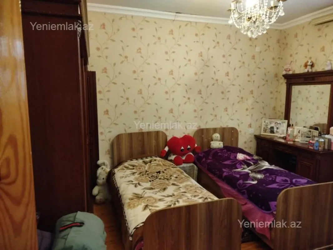 Satılır 5 otaqlı həyət evi 130 m²