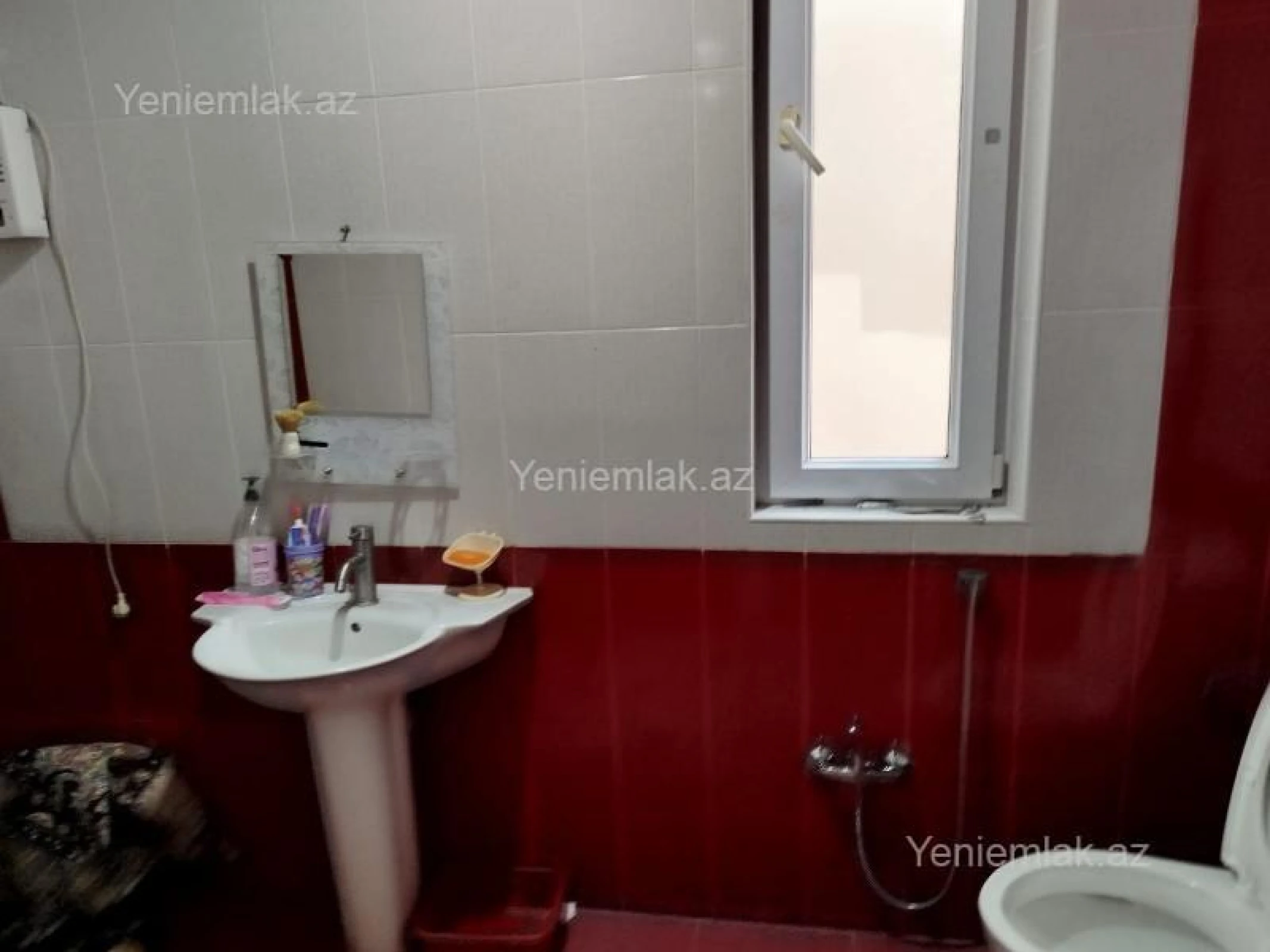 Satılır 5 otaqlı həyət evi 130 m²