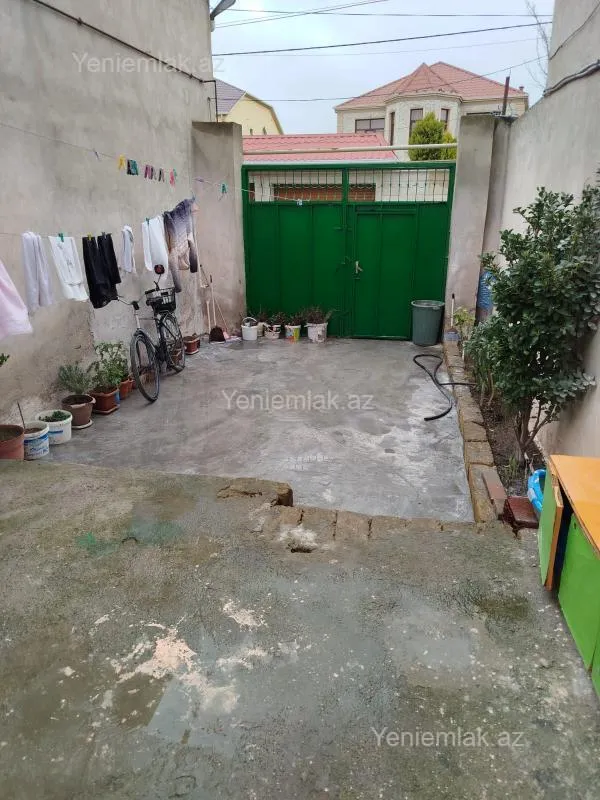 Satılır 5 otaqlı həyət evi 130 m²