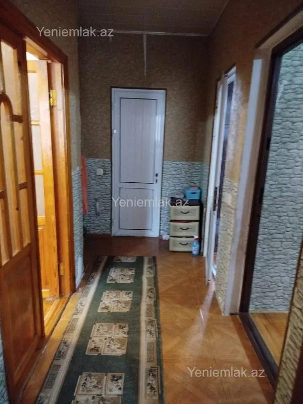Satılır 5 otaqlı həyət evi 130 m²